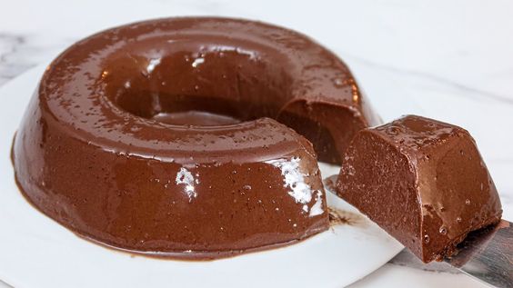 Pudim de chocolate com maizena prático 