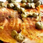 Tilápia grelhada com alcaparras