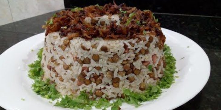 Arroz com lentilha e bacon tudo gostoso