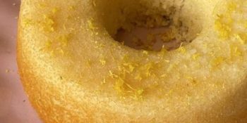 Bolo de arroz cozido