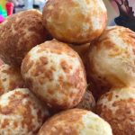 Pão de queijo com queijo parmesão