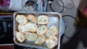 Torradinha de maionese com queijo