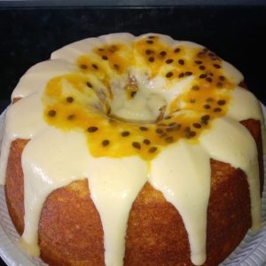 bolo vulcão de maracujá fofinho simples fácil