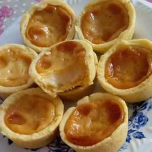 cestinha de massa de pastel com leite condensado tudo gostoso