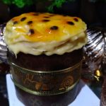 chocotone trufado de mousse de maracujá tudo gostoso