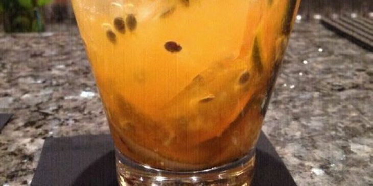 caipirinha de maracujá com vodka