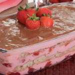 Pavê de morango com nesquik