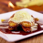 Bananas caramelizadas com sorvete receita