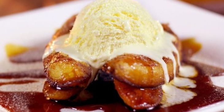 Bananas caramelizadas com sorvete receita