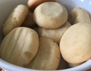 Biscoito amanteigado com margarina