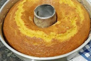 Bolo de cenoura fit com farinha de aveia