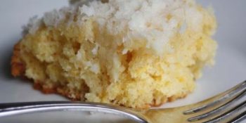 Bolo de coco vegano
