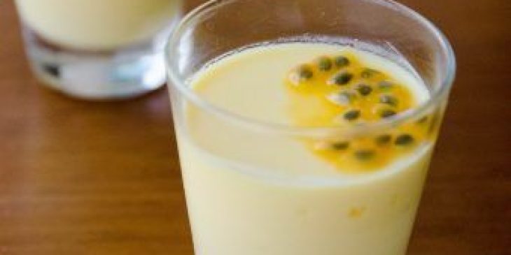 Panna cotta de maracujá tudo gostoso