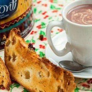 Torrada de panetone tudo gostoso