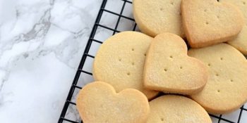 Biscoito amanteigado com 3 ingredientes