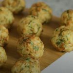 Receita de bolinho de arroz com frango na airfryer tudo gostoso