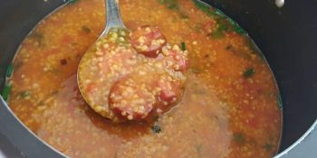 Canjiquinha com calabresa na pressão