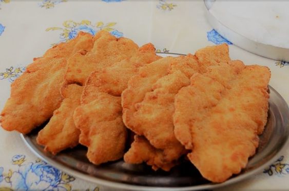 frango empanado com farinha de rosca à milanesa frito