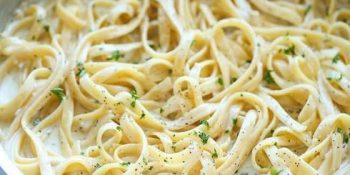 Molho de alho para macarrão