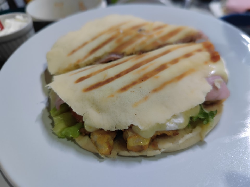 Beirute de frango com catupiry