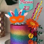 Bolo bloquinho de carnaval tudo gostoso