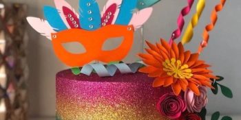 Bolo bloquinho de carnaval