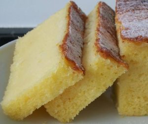 Bolo branco com leite de coco