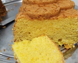 Bolo de laranja com farinha de amêndoas