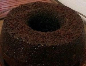 Bolo de chocolate com iogurte no liquidificador