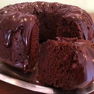 Bolo de chocolate com iogurte no liquidificador