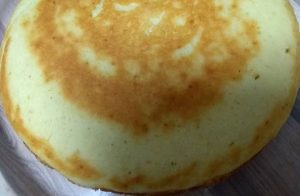 Bolo de laranja de frigideira