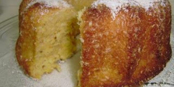 Bolo de milho flocão com leite de coco tudo gostoso