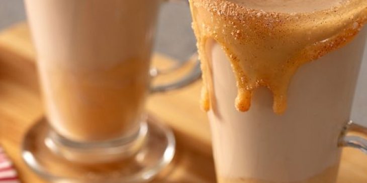 Café gelado com canela cappucino