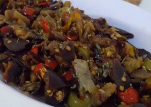 Caponata de berinjela italiana