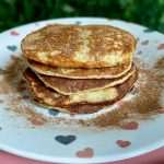 Panqueca de banana fit com mel