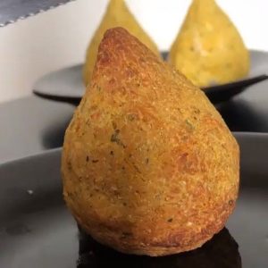 Salgado de abóbora simples coxinha
