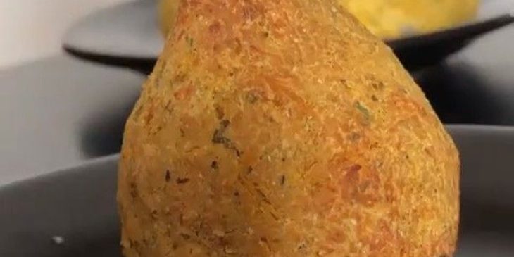 Salgado de abóbora simples coxinha