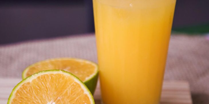 Suco de laranja para ressaca