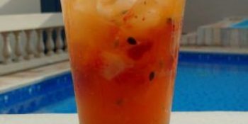 Batida de maracujá com vodka