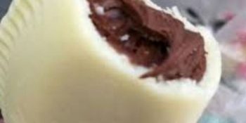 Pastel de leite ninho com creme de leite