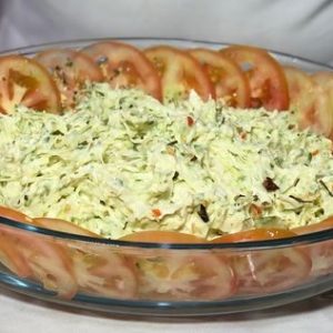 Repolho rasgado com limão tudo gostoso