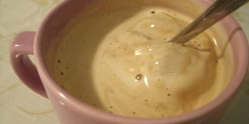 Café com leite cremoso