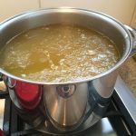 Caldo de osso com tutano