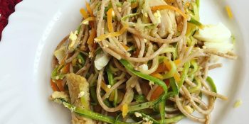 Macarronada fit com receita fácil até para idosos comerem bem