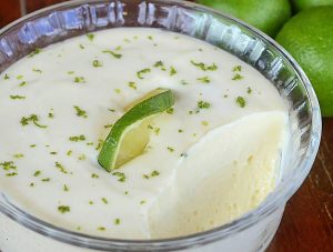 Mousse de limão com 1 creme de leite