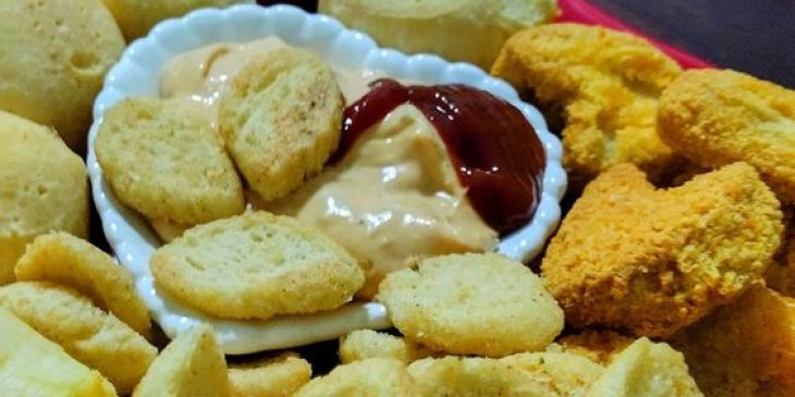 Nuggets com molho tudo gostoso