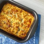 Omelete de forno com cebola