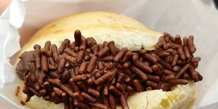 Pão de queijo com brigadeiro