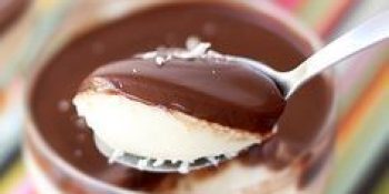 Doce de coco com chocolate