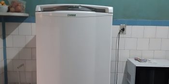 lavar geladeira por fora